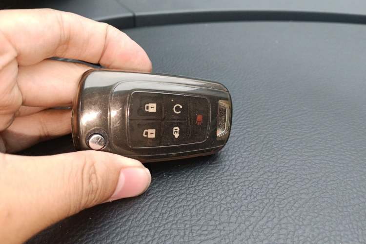 Used Buick GL8 2017 25S Prestige Version China V Standard Vehicle Key