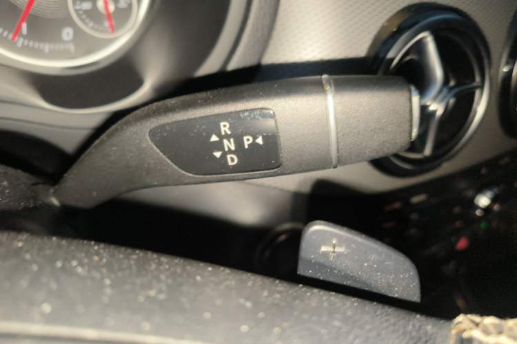 Used Mercedes-Benz B-Class 2017 B 200 Sport Edition Gear Lever