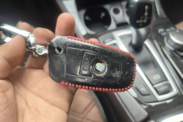 Used BMW 5 Series 2014 525Li Luxury Design Package Vehicle Key