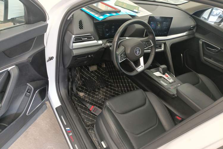 Used BYD Song Pro 2019 1.5T Automatic Prestige Model
