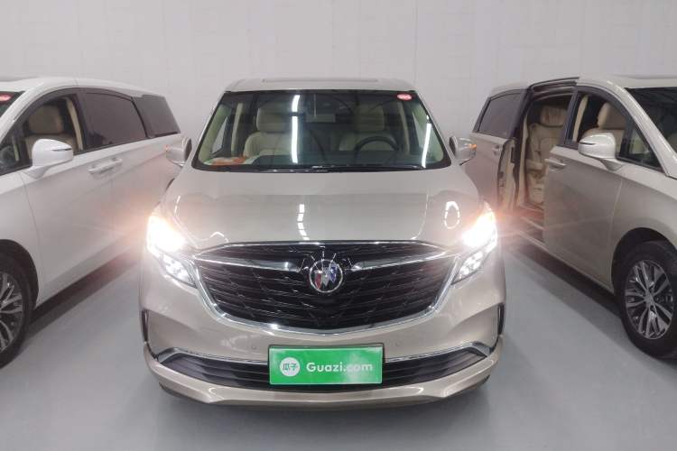 Used Buick GL8 2022 ES Landtrek 653T Comfort Edition