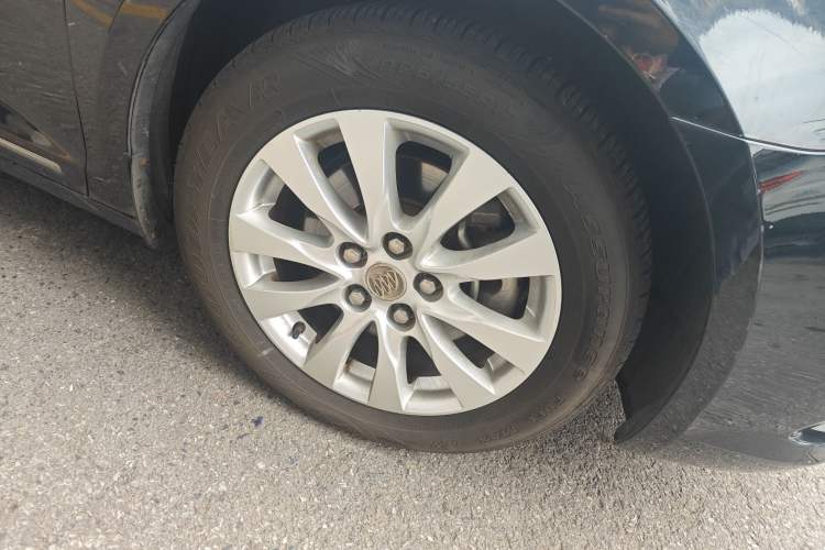 Used Buick LaCrosse 2013 2.4L SIDI Leading Comfort Version