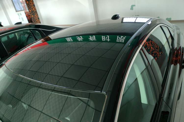 Used Hongqi E-QM5 2022 431 km Charge & Enjoy Edition
