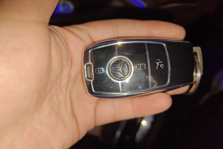 Used Mercedes-Benz E-Class 2018 E 200 L 4MATIC Vehicle Key