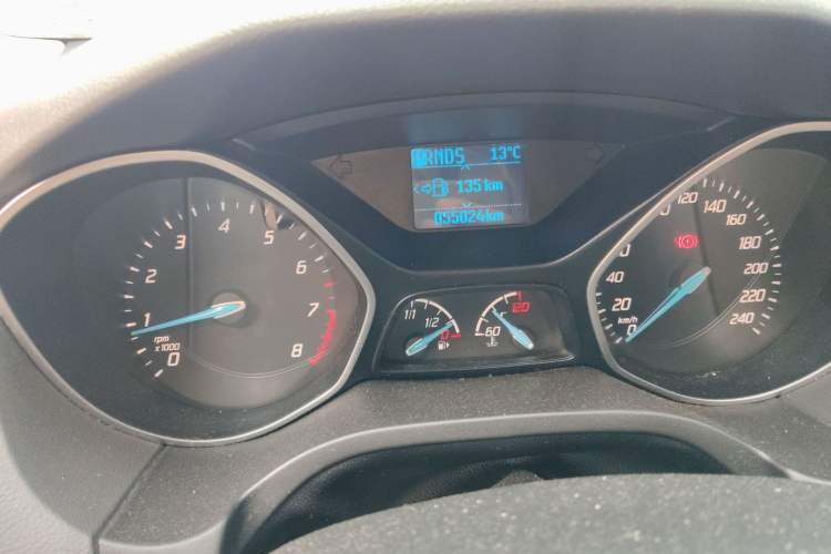 Used Ford Focus 2012 Hatchback 1.6L Automatic Fashion Edition
