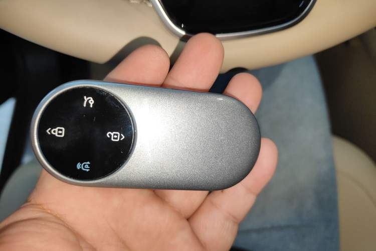 Used Hima AITO M9 2024 Range-Extended Ultra Version 42 kWh 6-Seater Model
