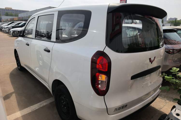 Used Wuling Hongguang New Energy 2024 All-Electric Model 300KM Standard Version Exterior 2