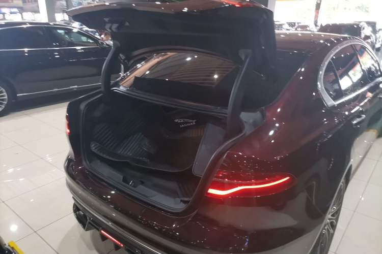 Used Jaguar XEL 2020 2.0T 200 PS S Advanced Elegance Edition