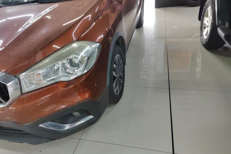 Used Suzuki Vitara S-Cross 2017 1.6L CVT Two-Wheel Drive Urban Fashion Model