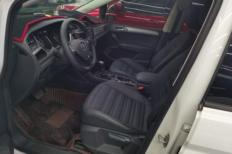 Used Volkswagen Touran 2018 Volkswagen Touran L 280TSI DSG Comfort Edition 7 Seats China V Emission Standard