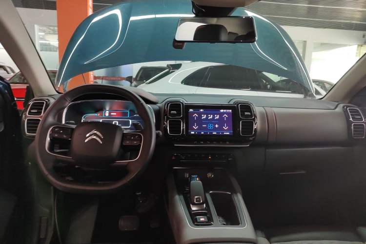 Used Citroen C5 AIRCROSS 2019 350THP Enjoyment Model China V Standard Center Console