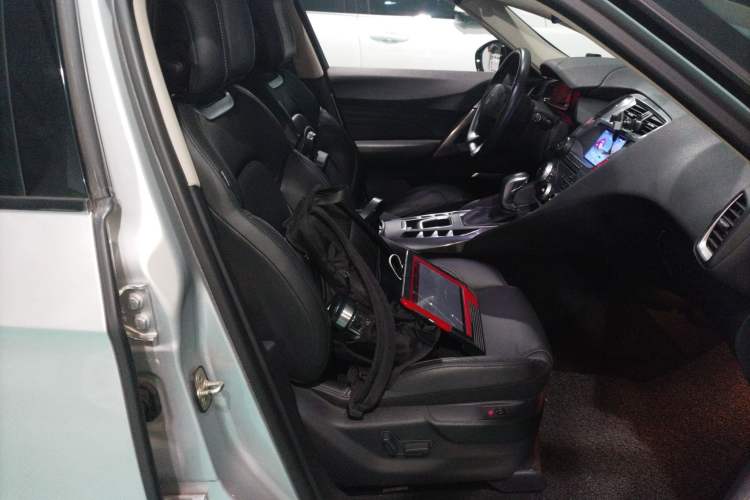 Used DS 5 2013 1.6T Luxury Edition THP160