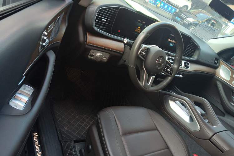 Used Mercedes-Benz GLE 2020 GLE 350 4MATIC Luxury Model