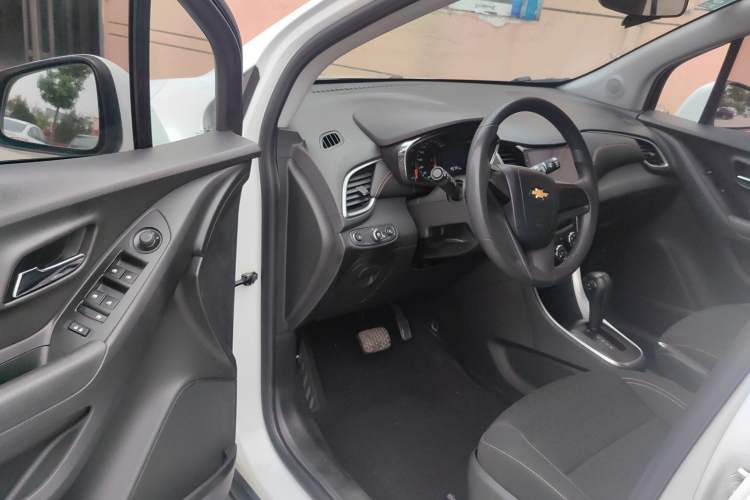 Used Chevrolet Trax 2017 1.4T Automatic Two-Wheel Drive Comfort Version Driver Seat