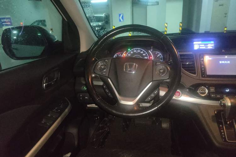 Used Honda CR-V 2015 2.4L four-wheel drive luxury version
