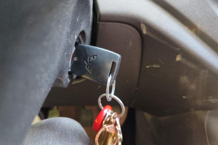 Used Wuling Hongguang V 2019 1.5L Base Version China VI LAR Vehicle Key