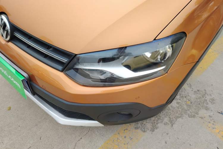 Used Volkswagen Polo 2014 1.6L Cross Polo Automatic