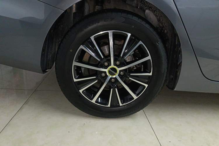Used Roewe i5 2021 1.5L CVT Diamond Edition
