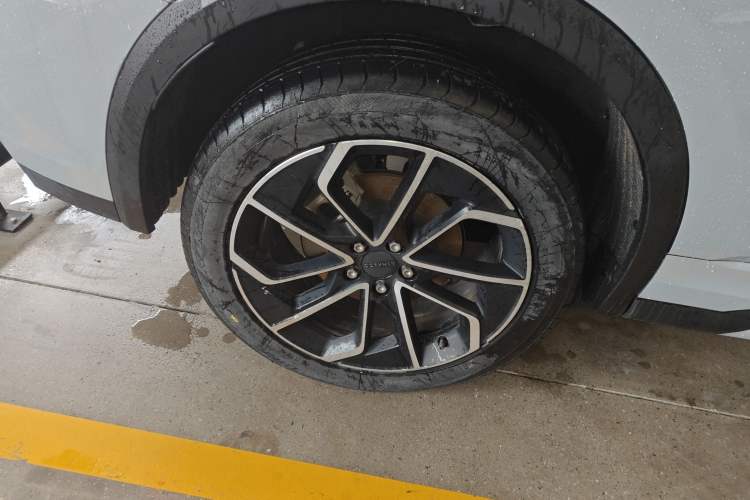 Used Lynk & Co 01 2023 1.5TD EM-F AM Exterior 5