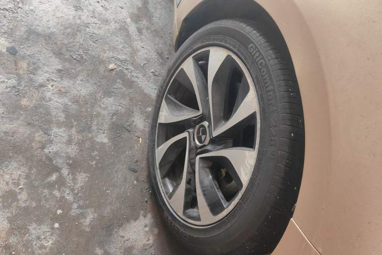 Used DS 5 2015 1.8T Prestige Edition THP200 Right Front Wheel Hub