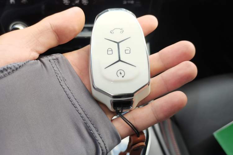 Used Lynk & Co 02 2019 High-Energy Edition 2.0T Automatic Two-Wheel Drive Shine Pro Edition China VI Standard
