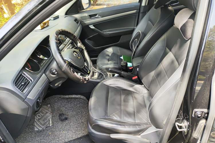 Used Volkswagen Lavida 2015 230TSI DSG Comfort Edition
