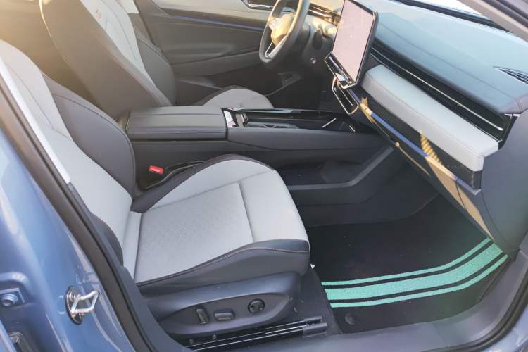 Used Volkswagen ID.7 VIZZION 2024 AIR model
