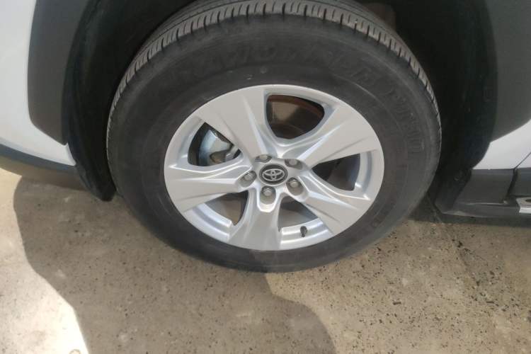 Used Toyota RAV4 2024 2.0L CVT Two-Wheel Drive Urban Edition
