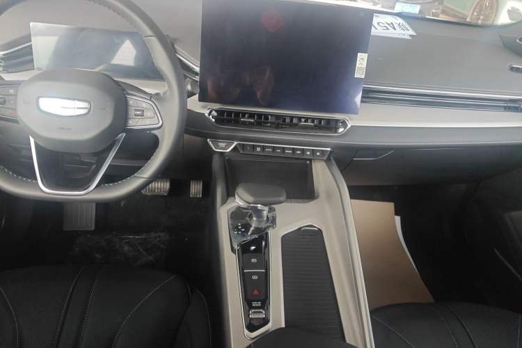 Used Geely Auto Preface 2025 Dongfang Yao 1.5TD Kunlun Edition