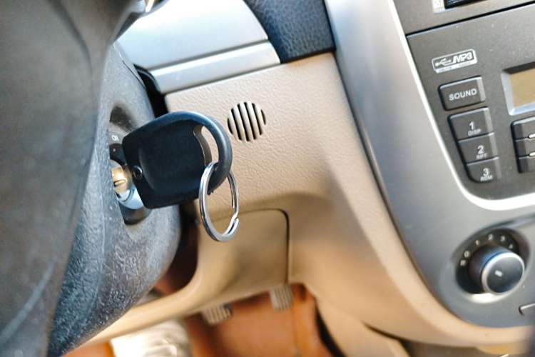 Used Buick Excelle 2013 1.5L Manual Classic Model Vehicle Key