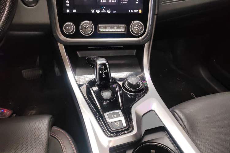 Used Lynk & Co 01 2019 2.0T Four-Wheel Drive Genie Pro Version China VI Standard