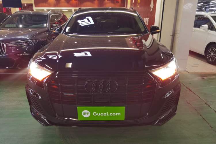 Used Audi Q7 2020 55 TFSI quattro S line sports model