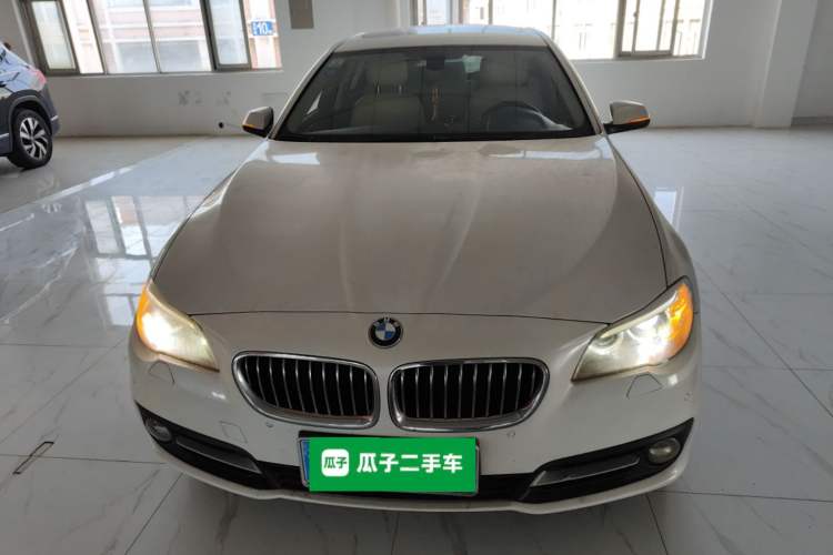 Used BMW 5 Series 2015 520i Elegant Edition
