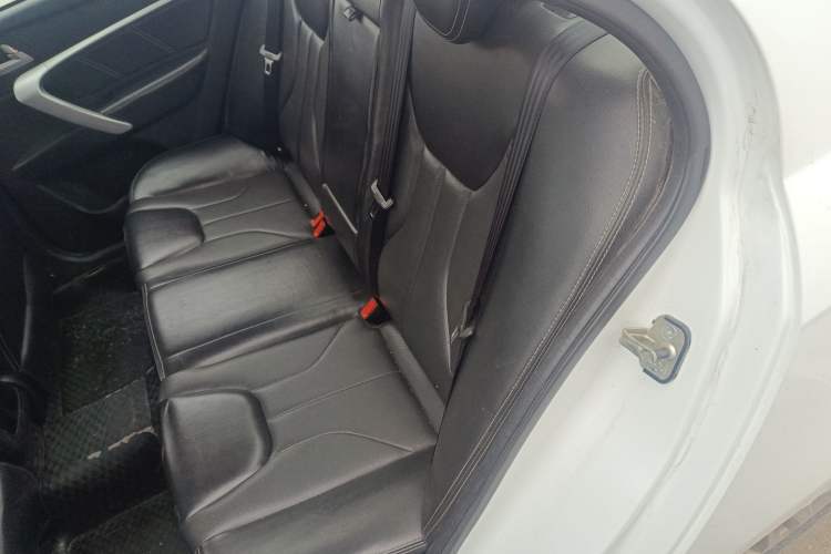 Used Geely Auto Emgrand 2016 Sedan 1.3T CVT Prestige Model