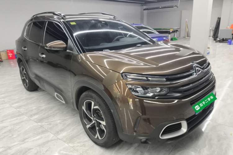 Used Citroen C5 AIRCROSS 2017 380THP Luxury Model Front Right 45 Deg