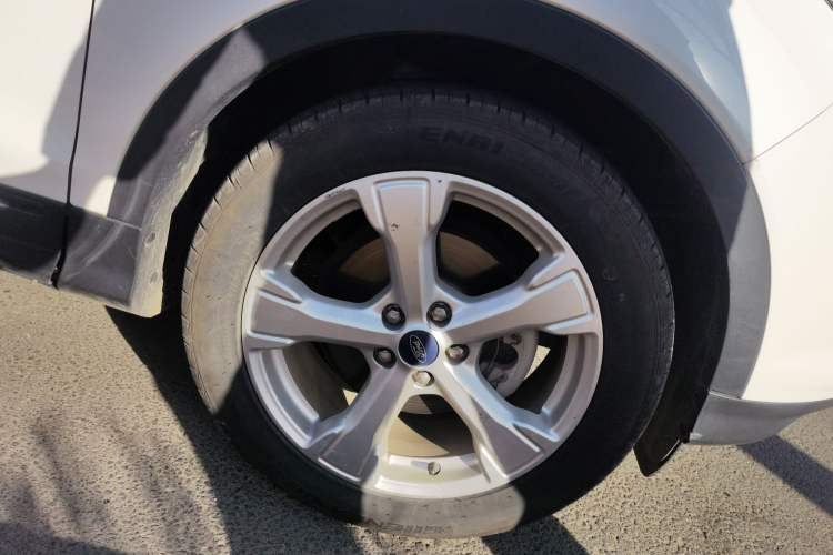 Used Ford Kuga 2018 EcoBoost 180 Two-Wheel-Drive Platinum Edition
