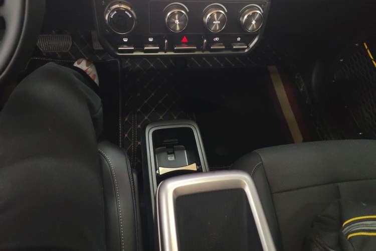 Used iCAR V23 2025 501 Four-Wheel Drive Intelligent Driving Version