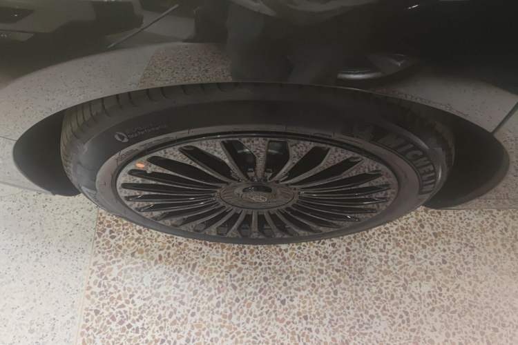 Used Hima S9T 2025 Model Pure Electric Four-Wheel-Drive Ultra