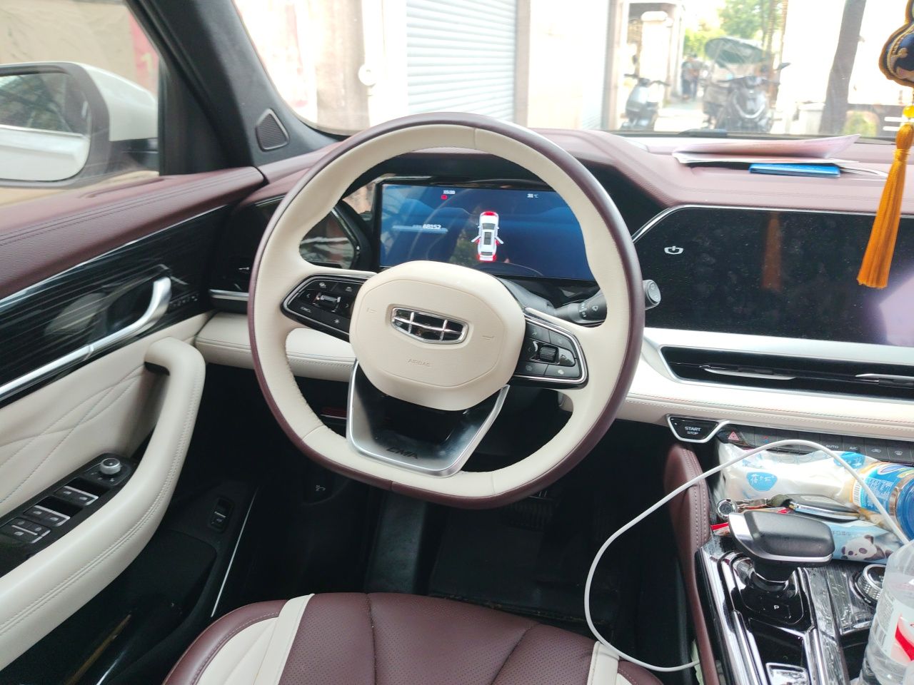 Geely Auto Monjaro L 2021 2.0TD DCT EVO Two-Wheel Drive Prestige Version — снимка 10