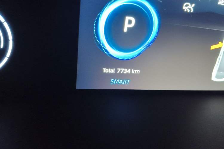 Used CHANGAN UNI-V 2023 1.5T Prestige Model Odometer Close Up