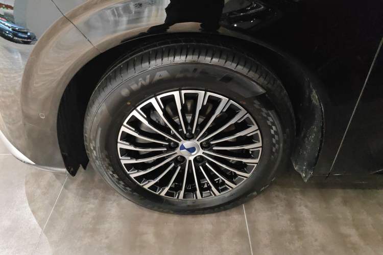 Used Denza D9 2022 DM-i 970 Four-Wheel Drive Flagship Model