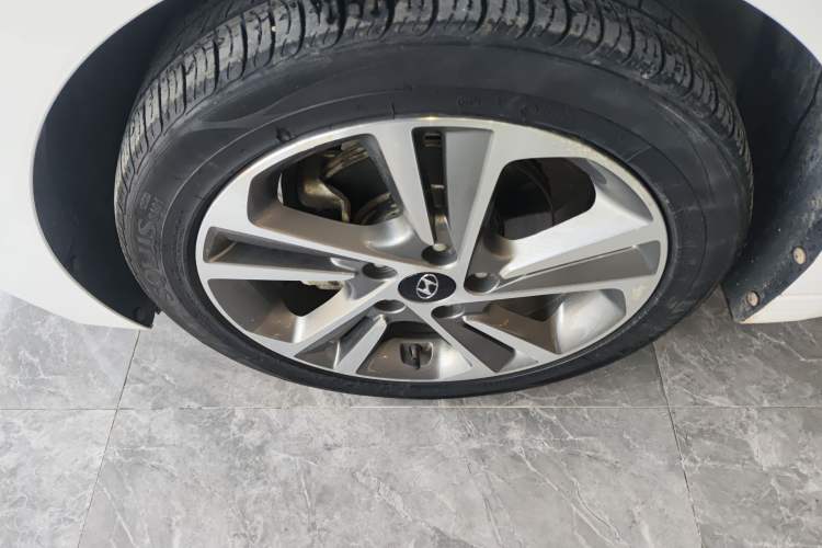 Used Hyundai Elantra (6th Generation / Lingdong) 2016 1.6L Automatic ZhiXuan – Elite Version