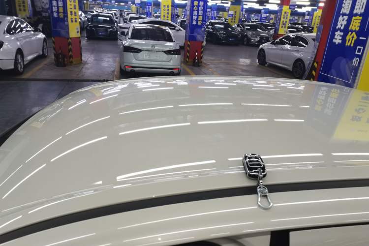 Used Wuling Hongguang MINIEV 2025 Four-Door Version Advanced Edition Roof