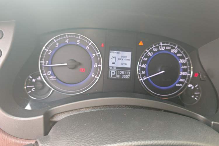 Used Infiniti QX50 2013 2.5L Two-Wheel-Drive Elegant Edition
