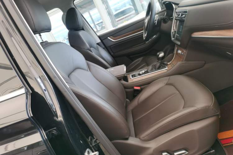 Used Roewe RX8 2019 30T Smart Connectivity Four-Wheel Drive Supreme Flagship Edition
