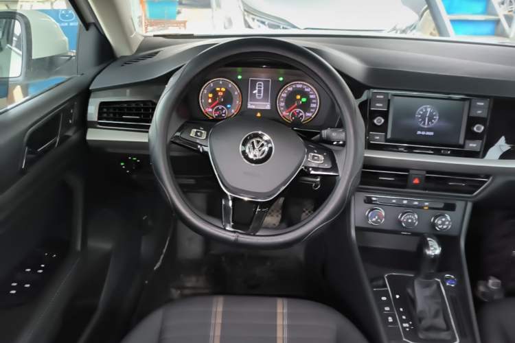 Used Volkswagen Lavida 2019 1.5L Automatic Vision Edition China VI Standard Steering Wheel