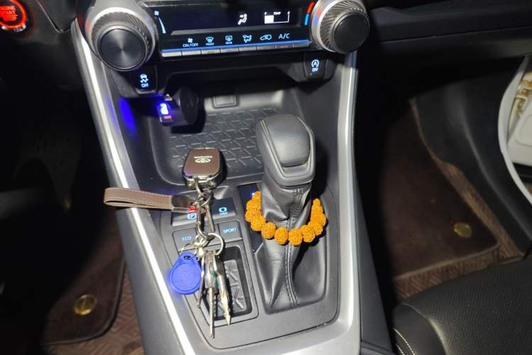 Used Toyota RAV4 2021 2.0L CVT Two-Wheel Drive Urban Edition
