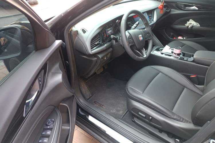 Used Buick Regal 2024 25T Deluxe Edition