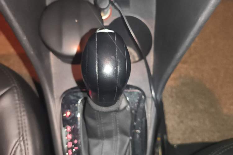 Used Volkswagen Polo 2011 1.4L Automatic ZhiShang Version Gear Lever