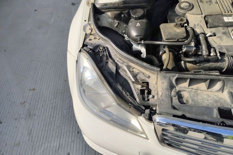 Used Mercedes-Benz C-Class 2013 C 180 Classic Grand Edition
